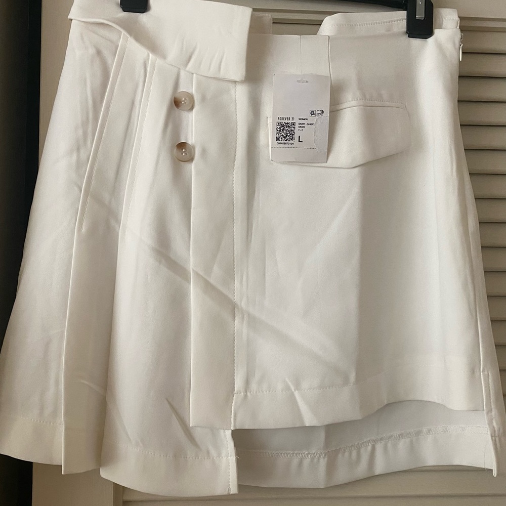 NEW White skirt forever 21 size L